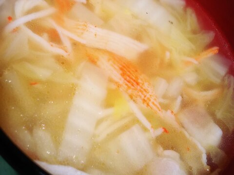 具だくさんの白菜カニカマ中華風スープ